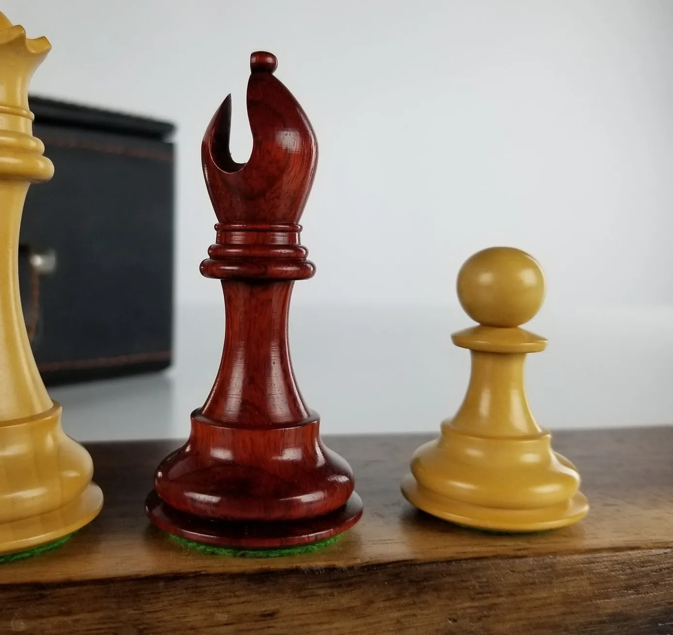 4" Alexander Staunton Padauk Wood Chess Pieces With Box